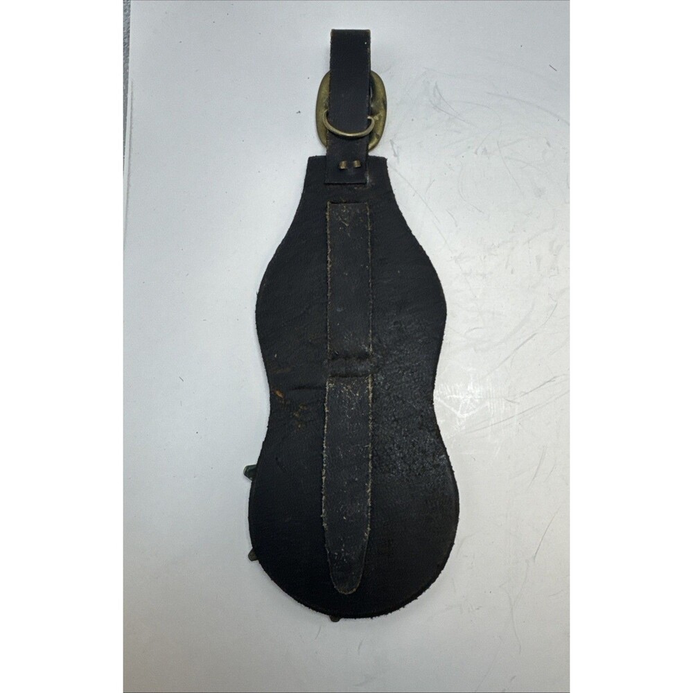 Lot Of 2 Vintage Leather Horse Hanging Strap 3 Brass Medallions 6 Total Medals - Picture 6 of 11